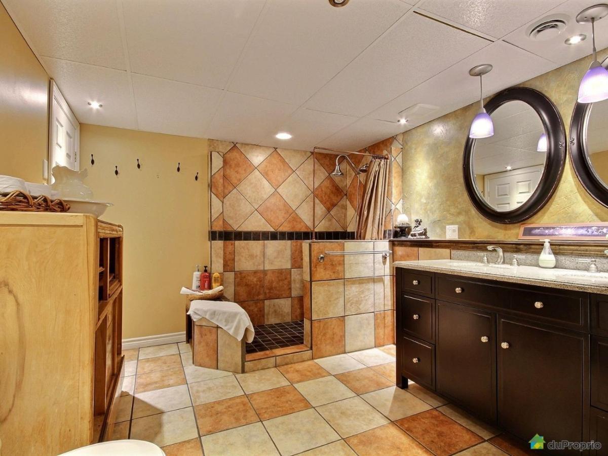 Le Du Hu-art 4* Quebec City