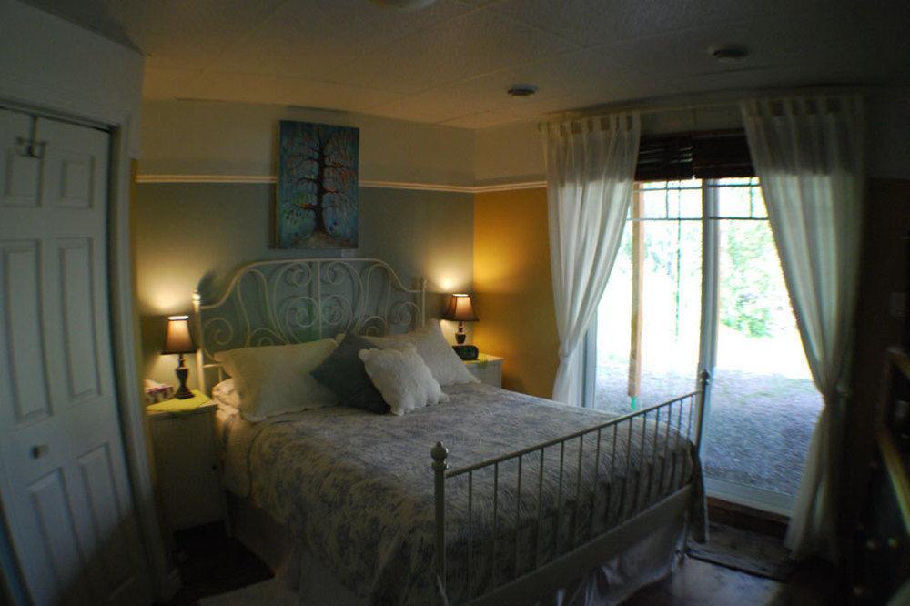 Bed & Breakfast Le Du Hu-art 4*
